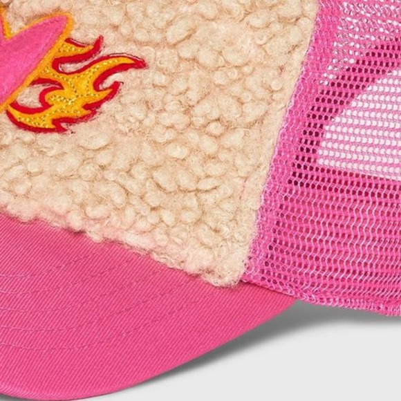 Hot pink faux sherpa cap - Picture 3 of 4